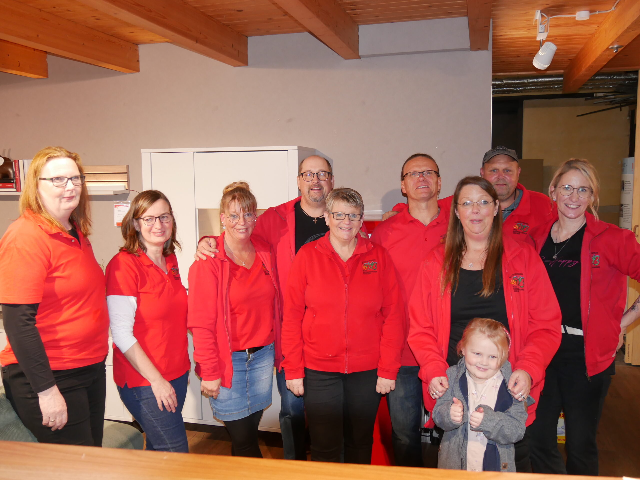 Gruppenfoto Team Möbel Frühling November 2025